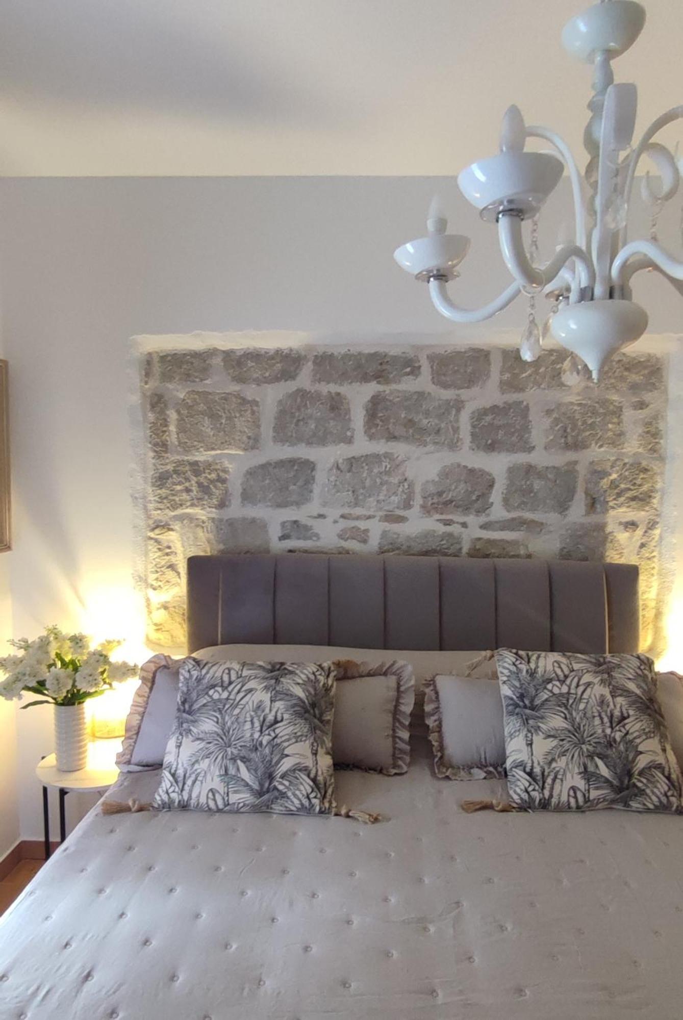 Apartments Bubalova Split Bagian luar foto